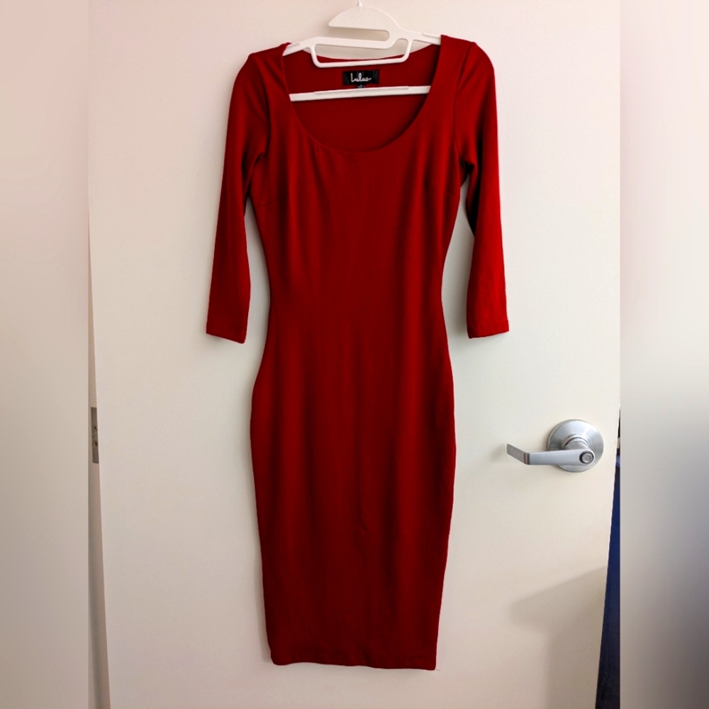 Lulus Garnet Red Hourglass Bodycon Dress with 3/4 Sleeves and Scoop Nec…